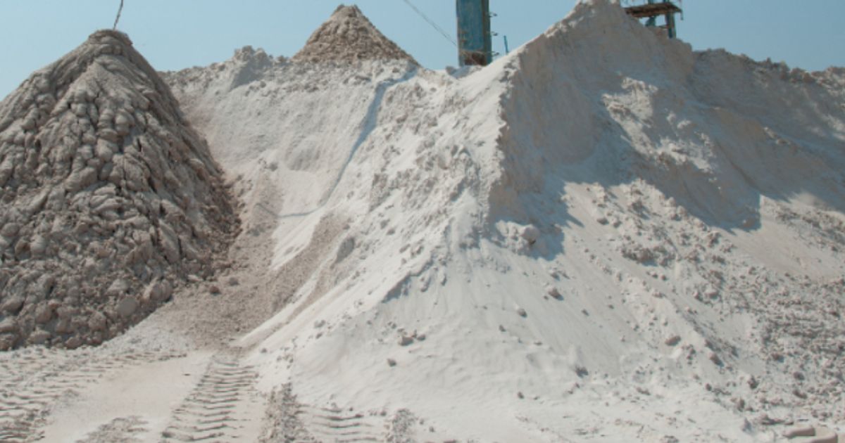 Equity Metals Corporation identifies battery-grade silica for potential use in electric vehicle market at the La Ronge Silica project in Saskatchewan - Vimarsana News
