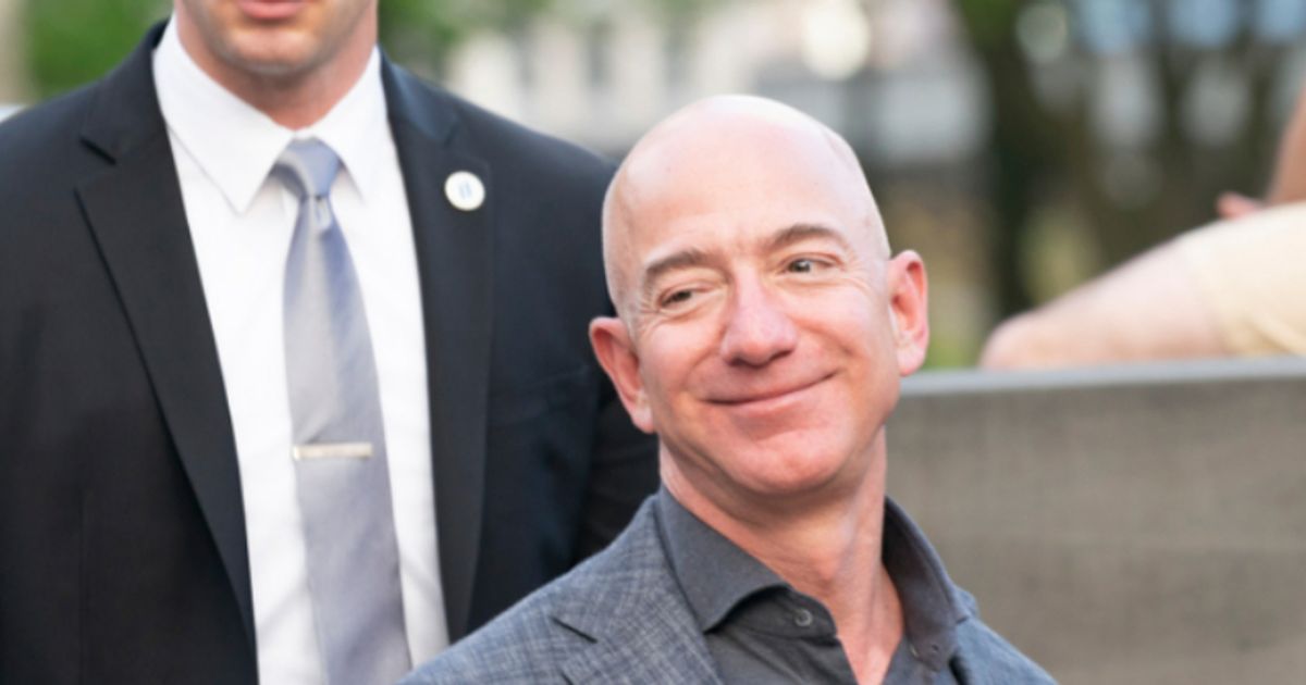 Amazon.com Inc founder Bezos 'was key' to blocking AGM votes on worker safety - Vimarsana News
