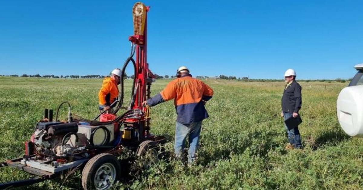 Perpetual Resources Ltd identifies yellow silica construction sand in auger drilling at Beharra North - Vimarsana News