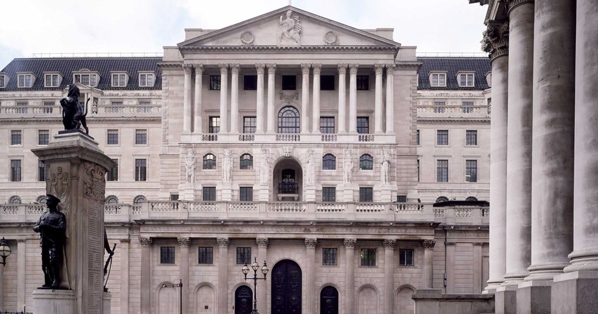 FTSE 100 in the red but pound edges higher as Bank raises interest rates to 2.25% and warns of recession - Vimarsana News