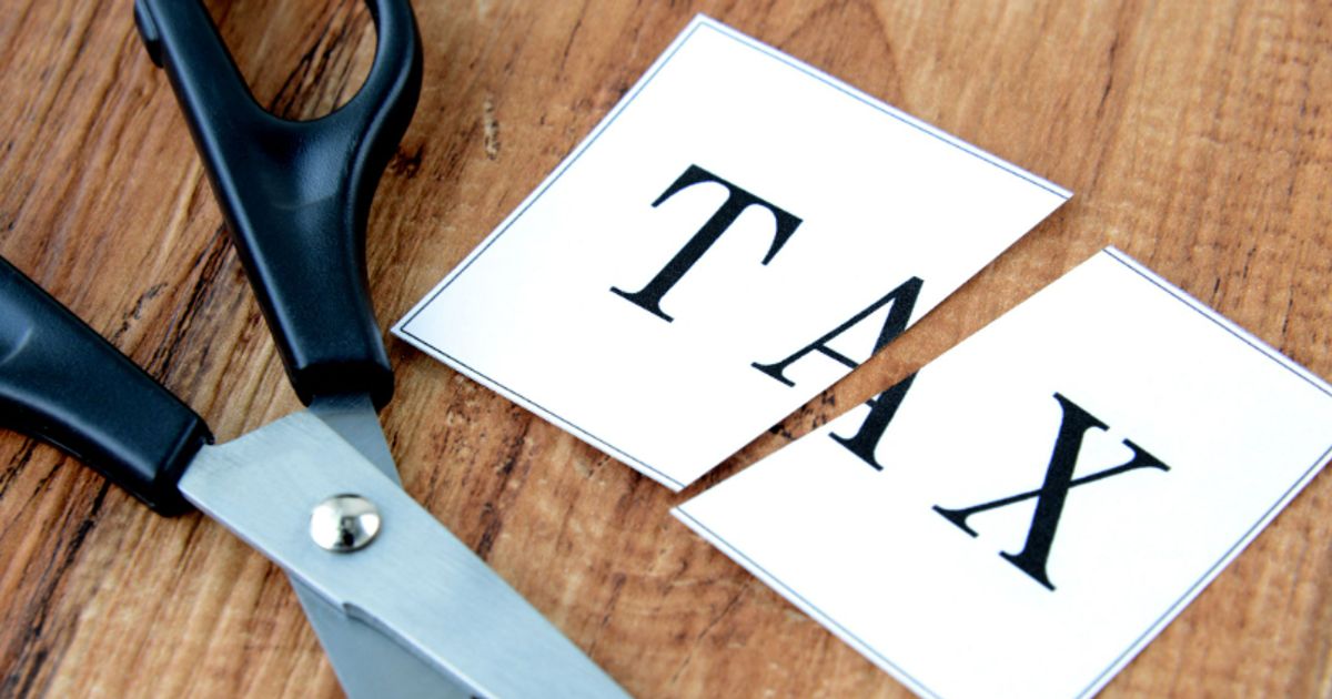 FIVE at FIVE AU: Tax cuts to come; retail sales rise; Optus breach is no risk to financial system - Vimarsana News