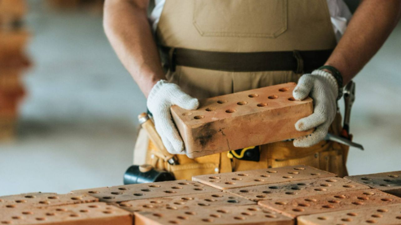 Brickability expands supply base with £11.6mln buy of ET Clay Products ...