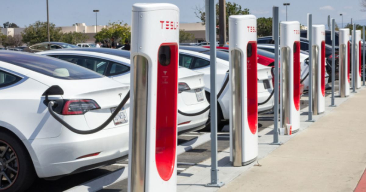 Asos PLC, Bellway PLC, Deliveroo PLC, Tesla Inc and Netflix Inc among busy week ahead - Vimarsana News