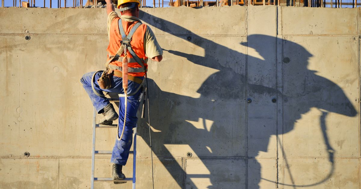 FTSE 100 dips into the red and bond yields edge up as Fitch cuts UK rating outlook, but building sector improves - Vimarsana News