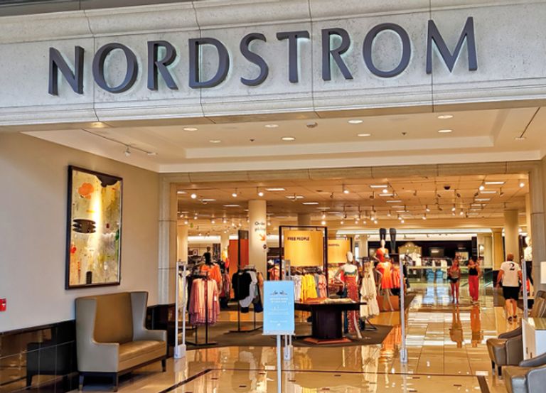 Retailer: Nordstrom reports bigger-than-expected loss, sales fall, ET Retail