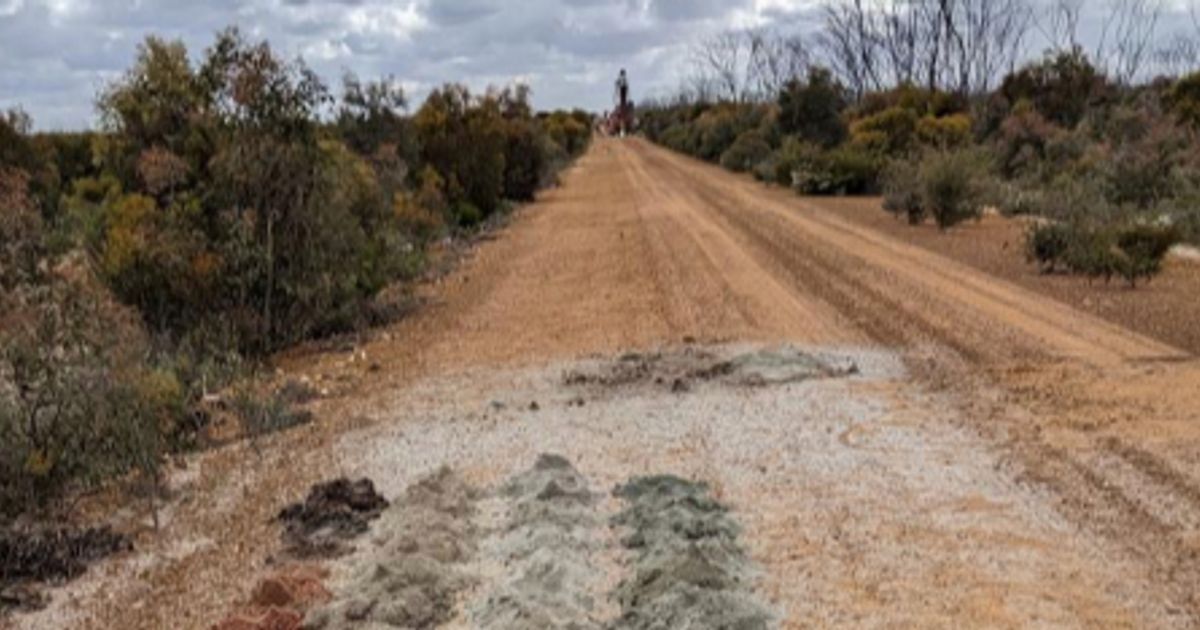 Moho Resources Ltd about to set drills turning again at Peak Charles target - Vimarsana News