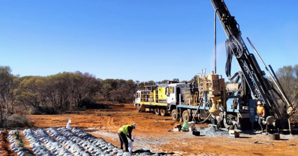 Carnavale Resources Ltd moves to RC drilling at McTavish East testing high-grade aircore gold results - Vimarsana News
