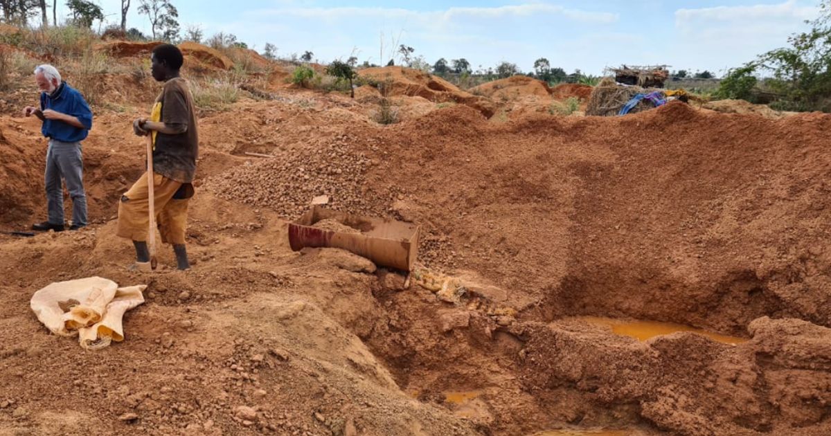 Premier African Minerals rises as Canmax commits to deal - Vimarsana News