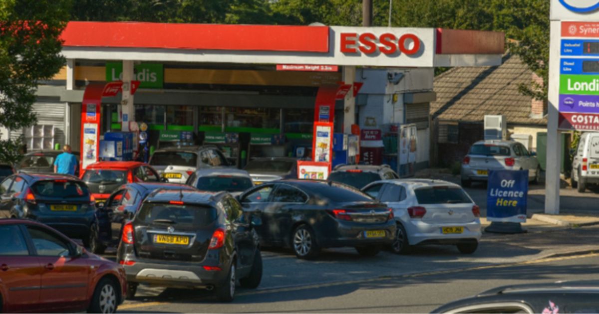 Tesco and rivals asked to offer drivers live fuel prices LSETSCO