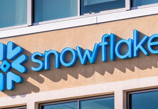 Snowflake building