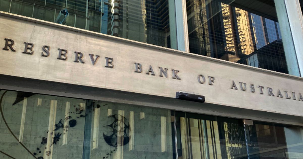 ASX falls; RBA Governor defends rate hikes; Australians weigh up immigration impacts - Vimarsana News
