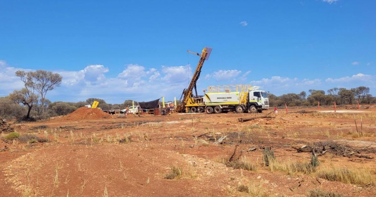 Ozaurum Resources Ltd weighs Mulgabbie North's gold potential in pivotal scoping study - Vimarsana News