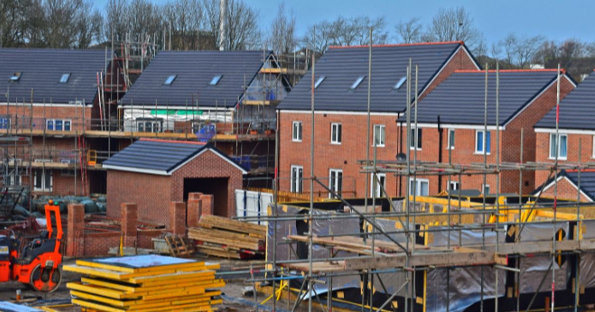 Bellway and Barratt kick off housebuilders reporting season as mortgage squeeze remains in focus - Vimarsana News