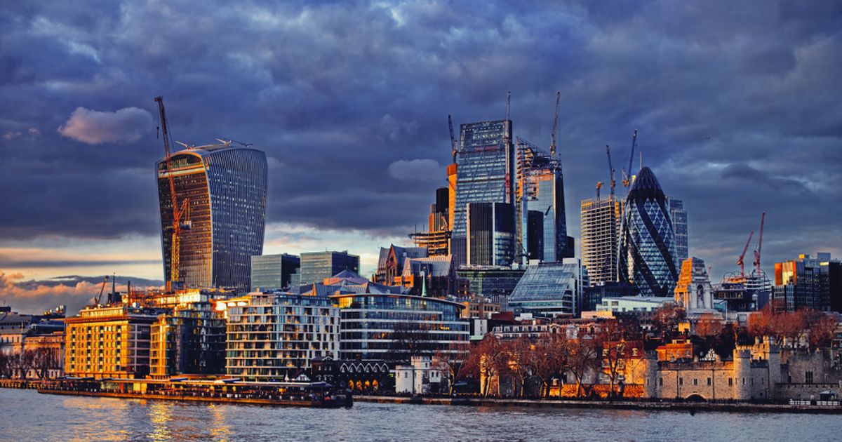 FTSE 100 Live: Stocks near session lows despite gains on Wall Street - Vimarsana News