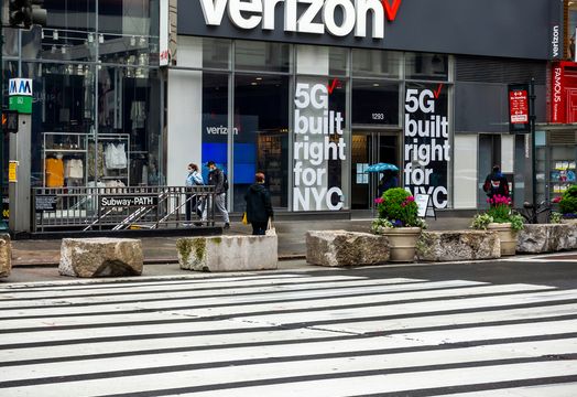 Verizon Communications Inc store