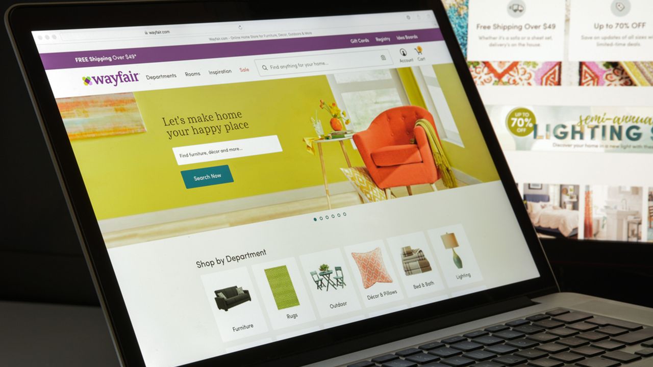 Wayfair Inc - Wayfair shares slip on CTO&rsquo;s stock sell-off