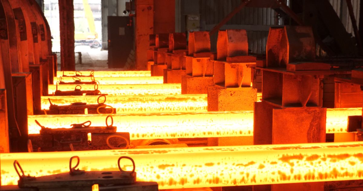 "Unreasonable" iron ore prices fall; analyst forecasts vary - Vimarsana News