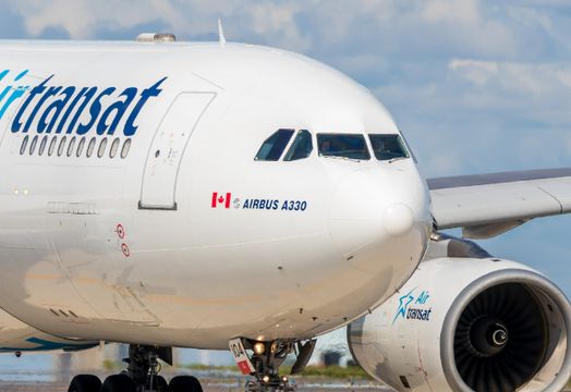 Air Transat flight attendants approve strike mandate