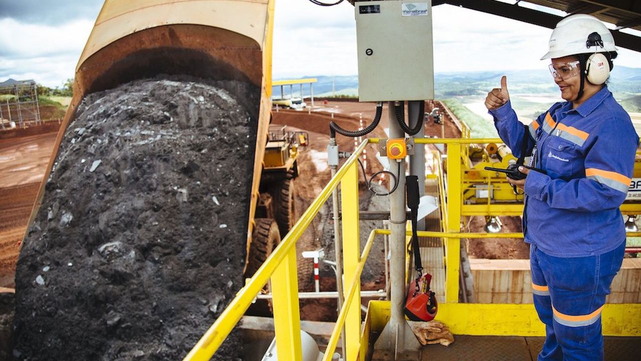 Mining 101: Getting to grips with carbon in pulp (half cousin of CIL ...